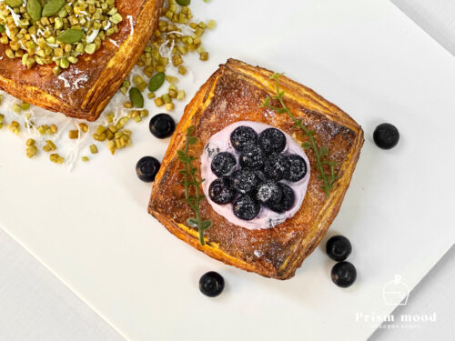 피스타치오 블루베리 페스츄리 모형 전체 형태 이미지