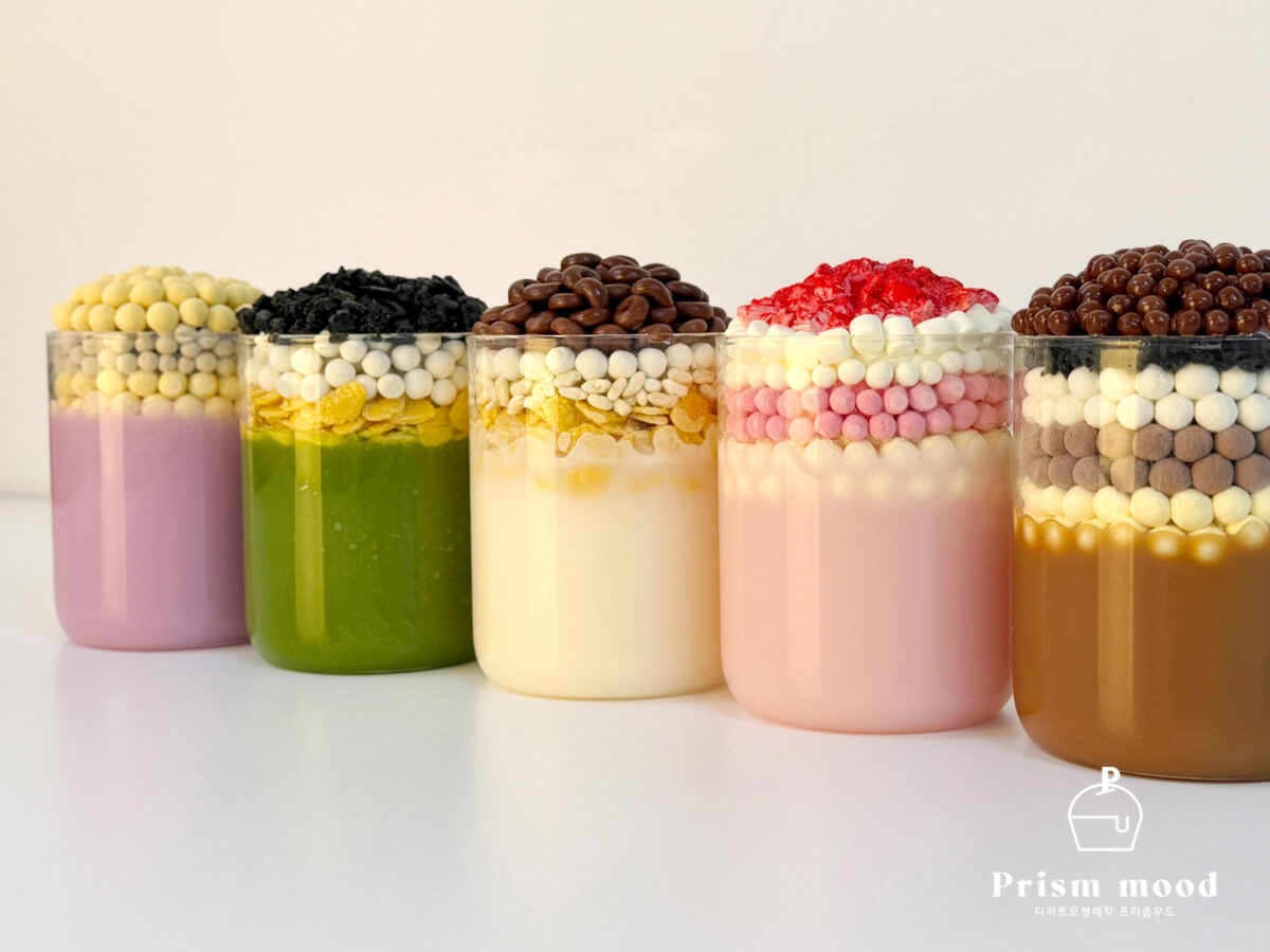 딸기 홀케이크 모형 디테일