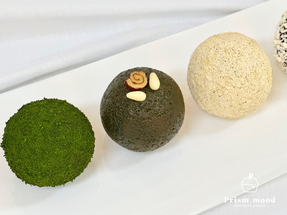 한식 경단 떡 모형 전체 형태 이미지