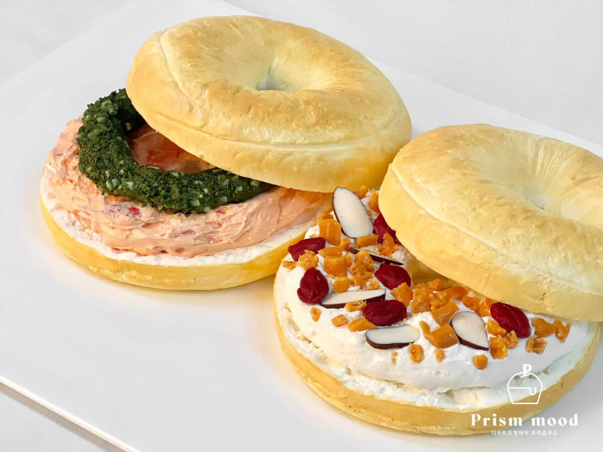 바질토마토 어니언크림치즈 베이글 모형 디테일