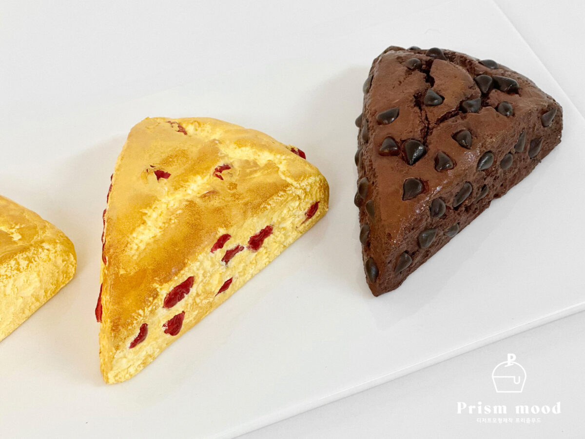 아몬드케이크 르뱅쿠키 스콘 브루통 샌드 모형 질감 표현