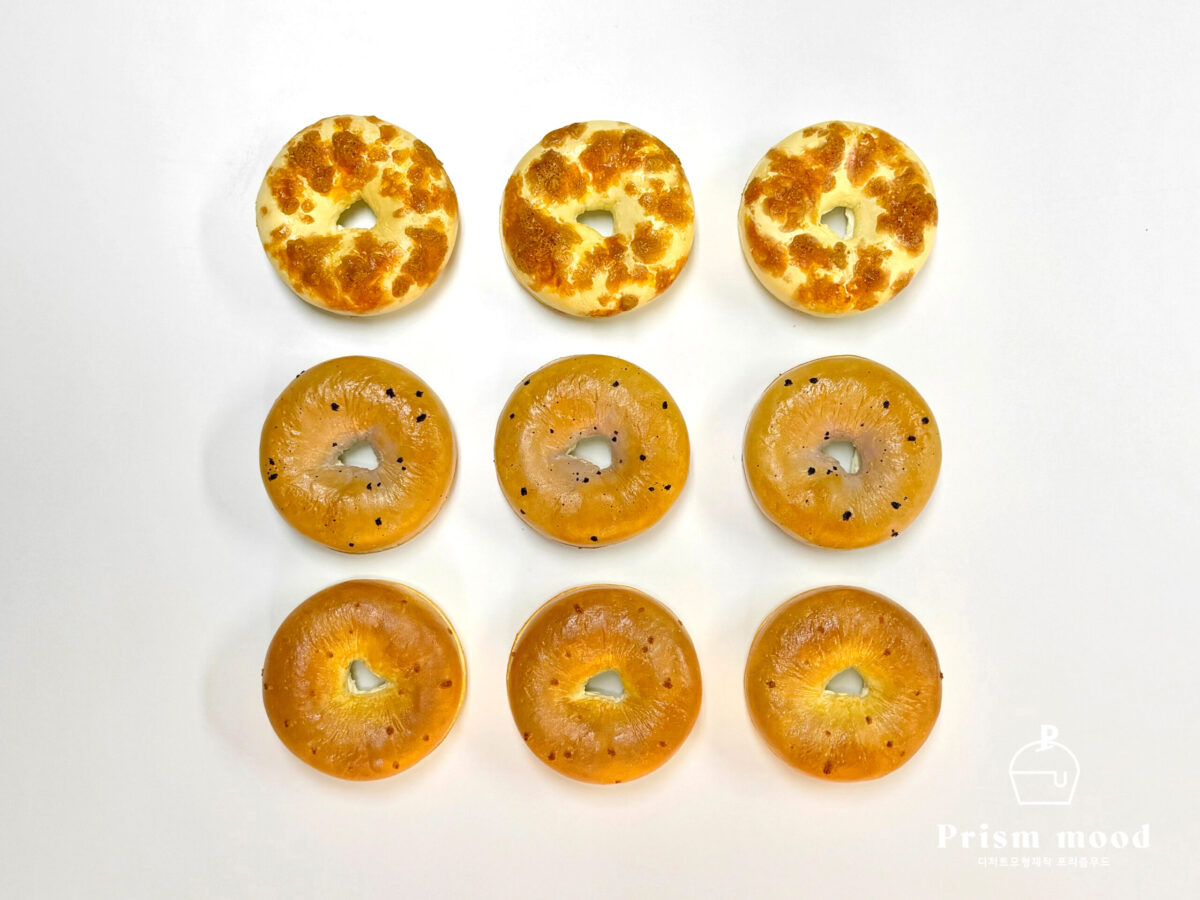 치즈 어니언 블루베리 베이글 모형 전체 형태 이미지