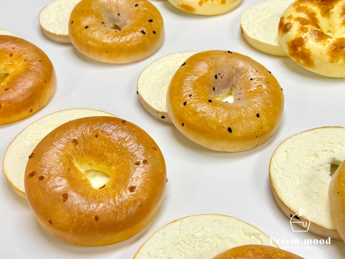 치즈 어니언 블루베리 베이글 모형 질감 표현