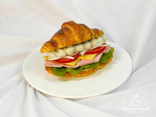 햄치즈 크림 크로아상 모형 제작 예시