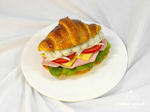 햄치즈 크림 크로아상 모형 전체 형태