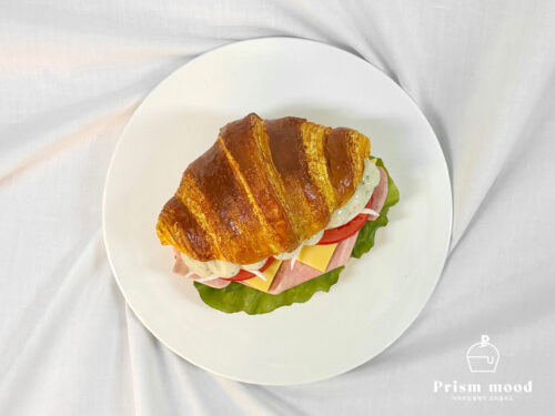 햄치즈 크림 크로아상 모형 전체 형태 이미지