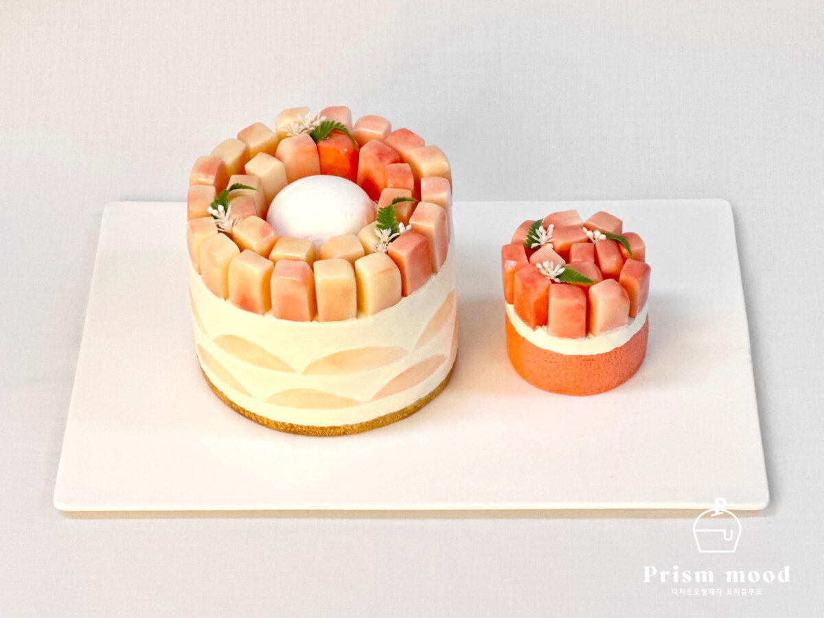 복숭아 홀케이크 모형 전체 형태