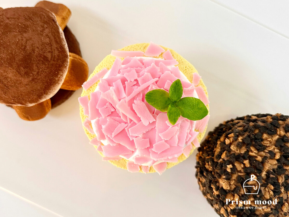 [제품명3] 모형 전체 형태 이미지