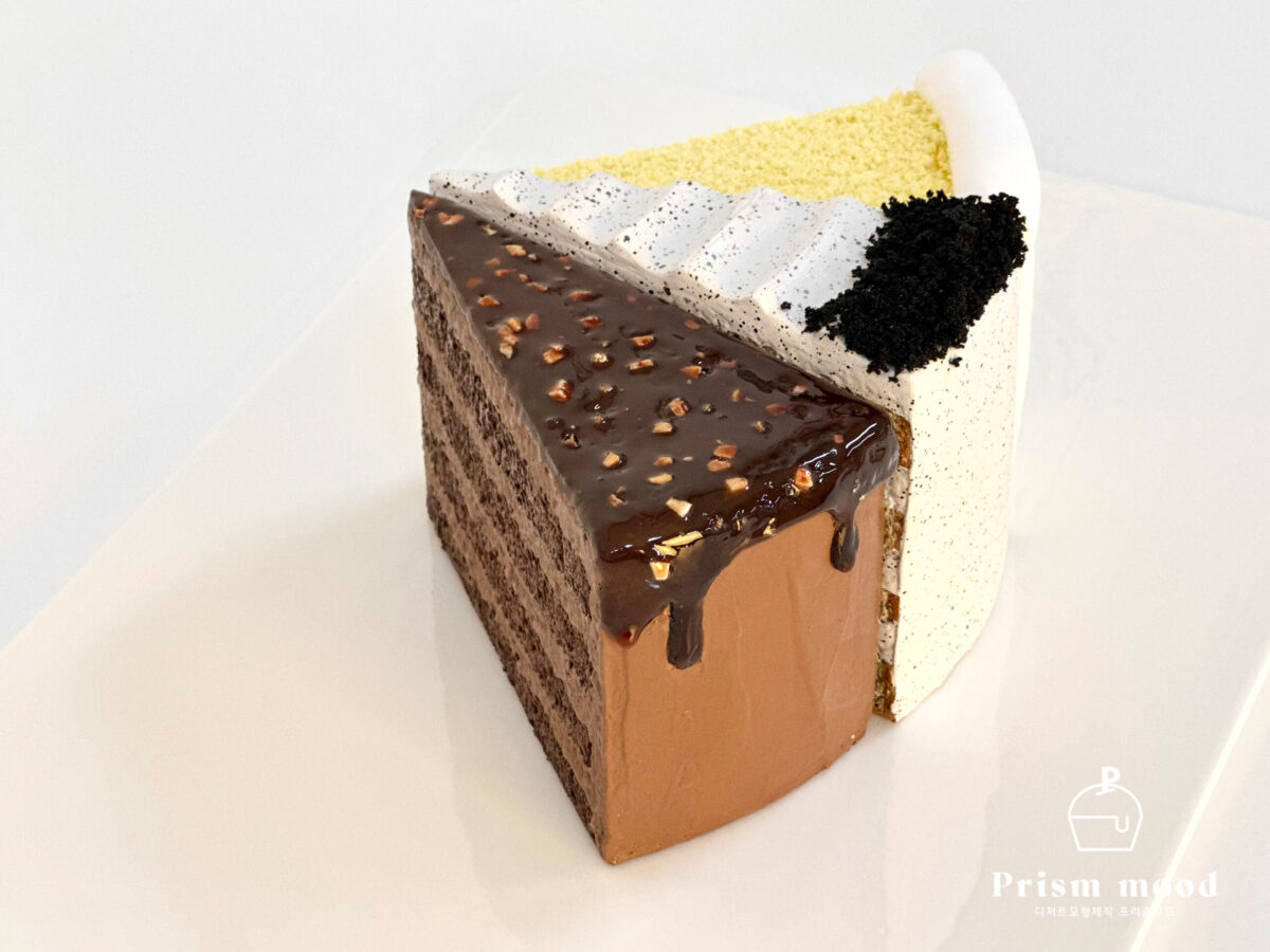 헤이즐넛 흑임자 고구마케이크 모형 전체 형태 이미지